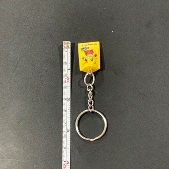 Ring Pop Pack Keychain – Sweet Style On-the-Go - Picture 6 of 8